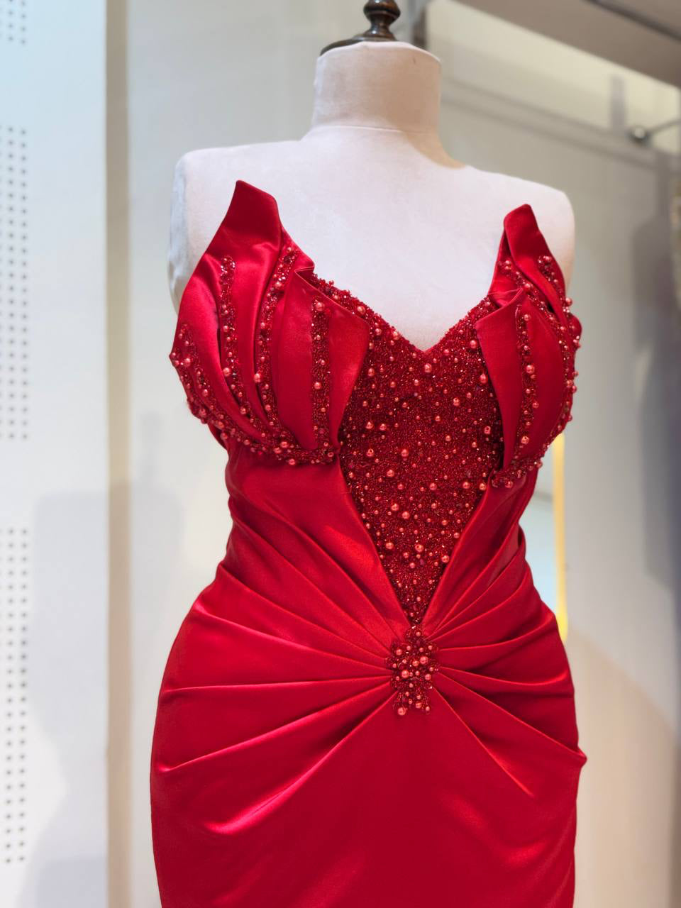 فستان سكارليت ماجيستي