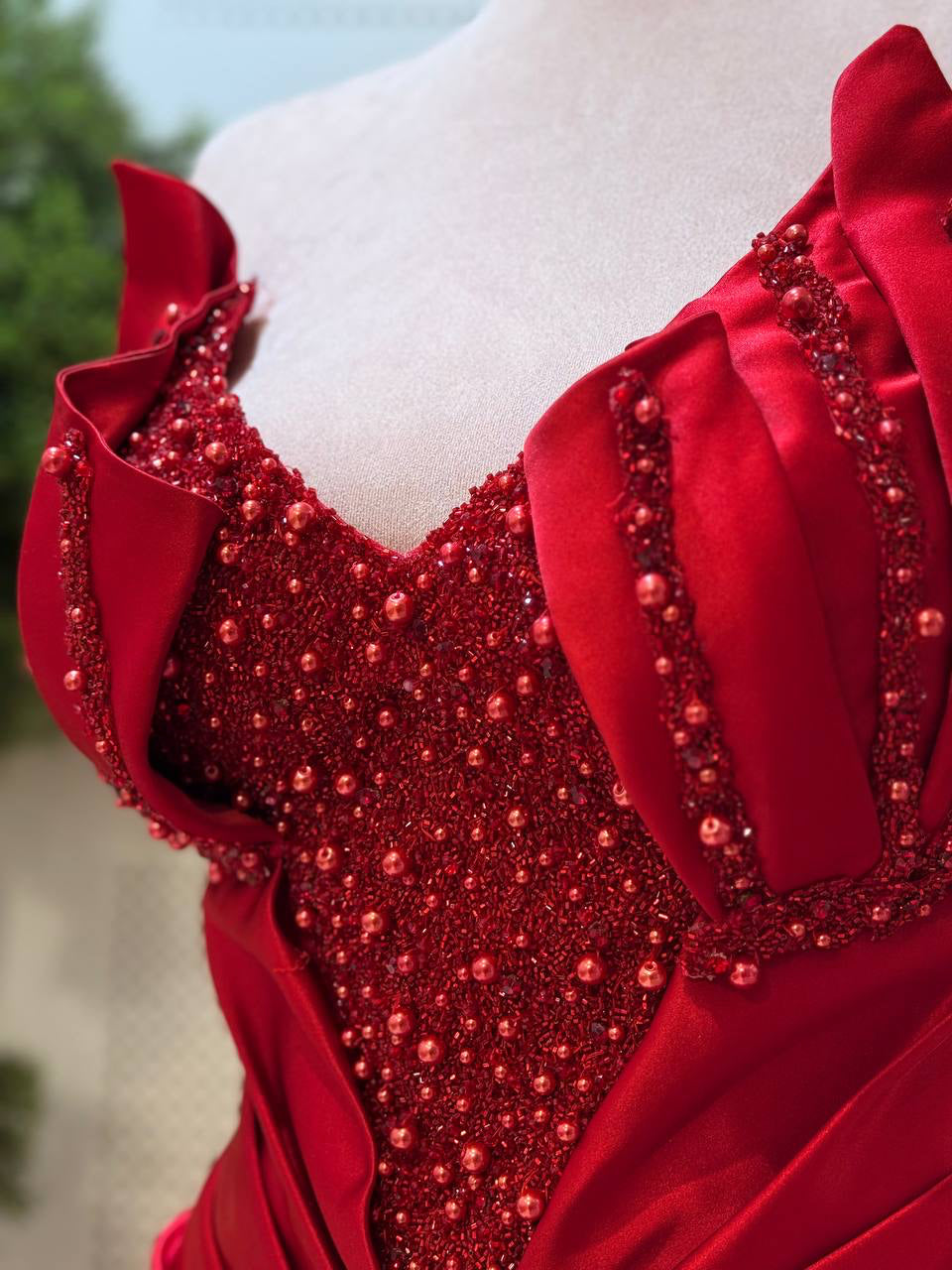 فستان سكارليت ماجيستي